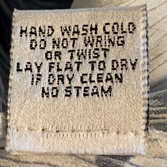 Beautiful vintage, lace and silky top. Corset back. - Picture 3 of 6